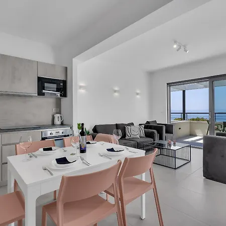 Beachfront Sea Srzic شقة ماكارسكا